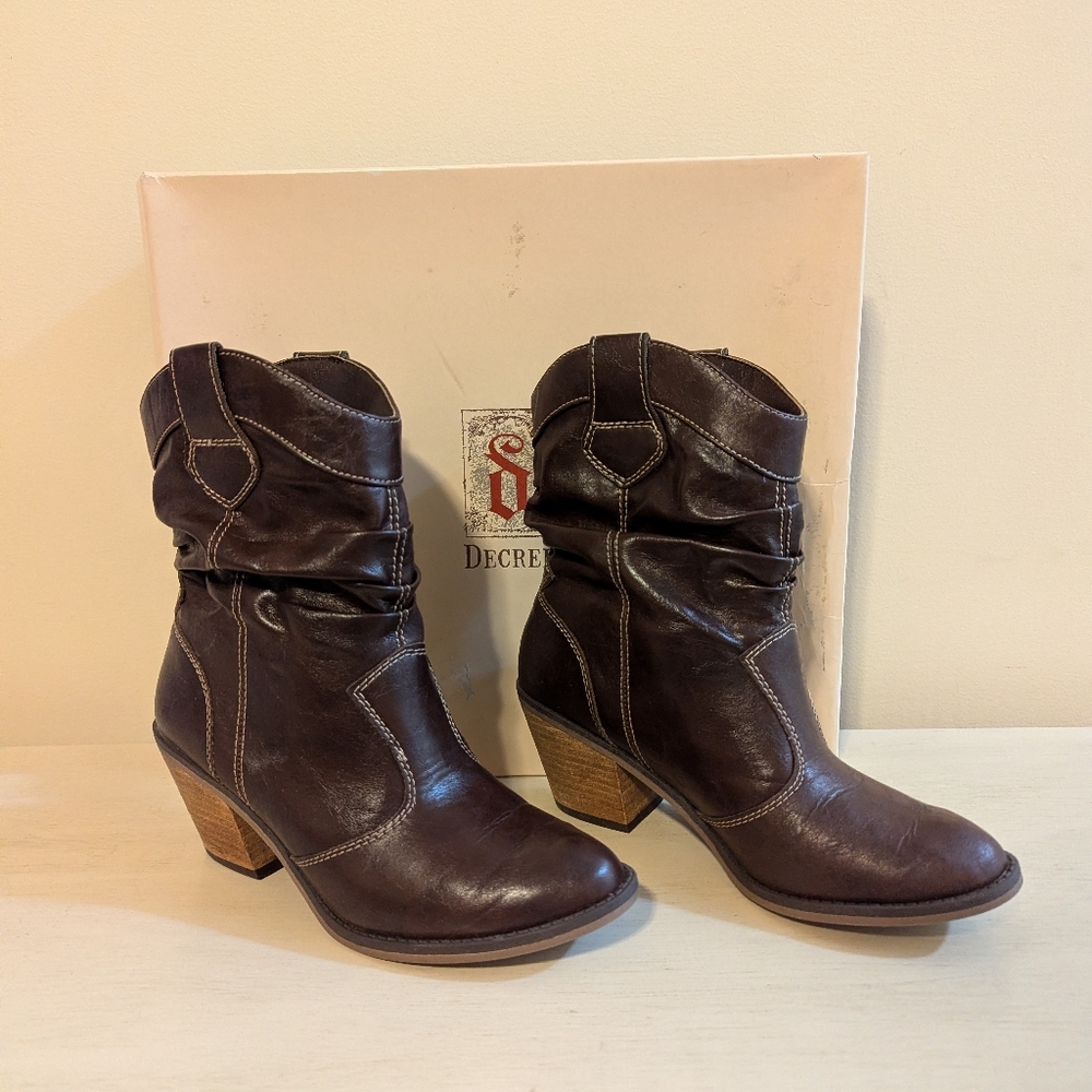 Decree Women's Dark Brown Ankle Booties. Western Size 6.5m